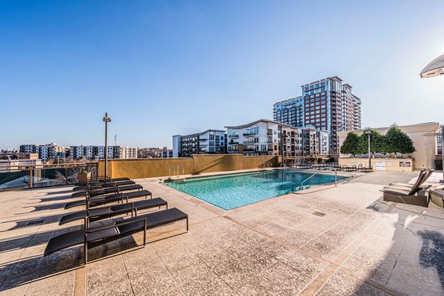 1510 Demonbreun St Apt 1212, Nashville, TN 37203