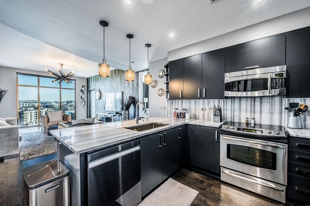 1510 Demonbreun St Apt 1212, Nashville, TN 37203