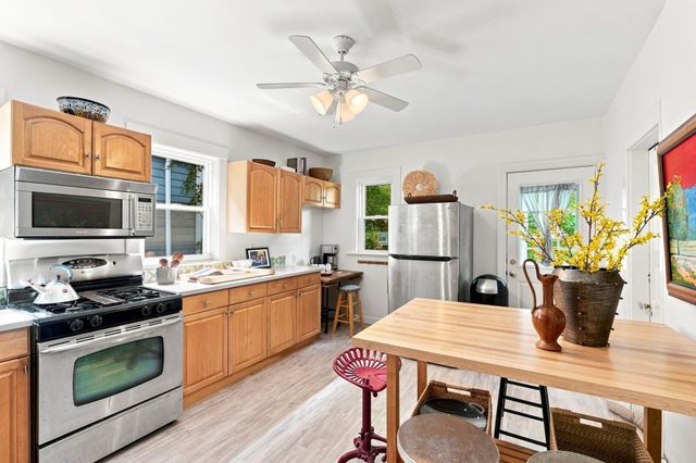 165 Fayerweather St 1, Cambridge, MA 02138