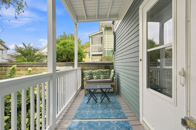 165 Fayerweather St 1, Cambridge, MA 02138