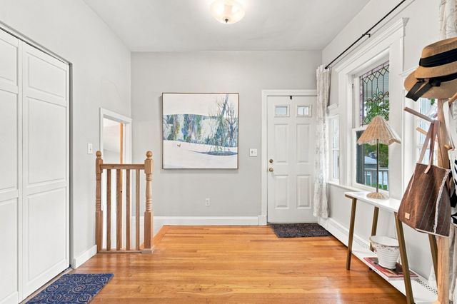 165 Fayerweather St 1, Cambridge, MA 02138