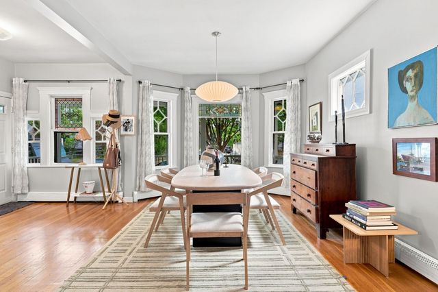 165 Fayerweather St 1, Cambridge, MA 02138
