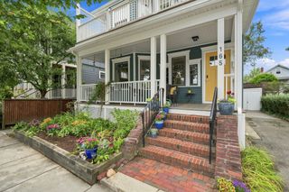 165 Fayerweather St 1, Cambridge, MA 02138
