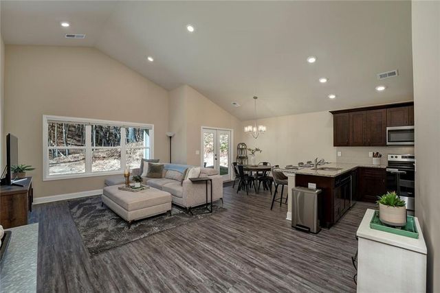 270 Lakewood Drive, Waleska, GA 30183