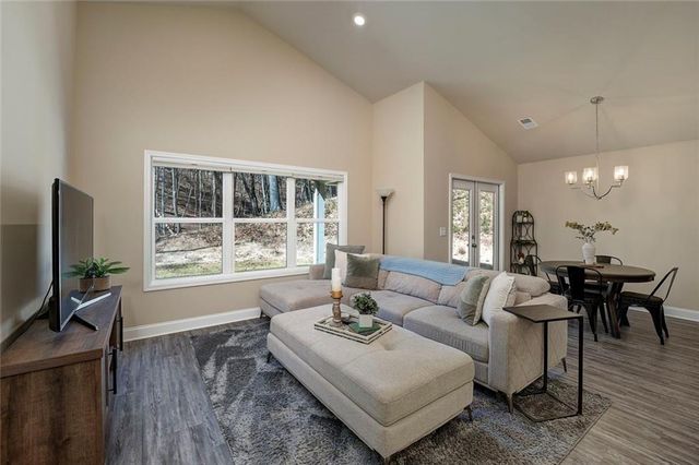 270 Lakewood Drive, Waleska, GA 30183