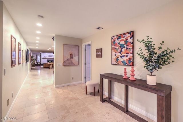 3269 South Torrey Pines Drive, Las Vegas, NV 89146