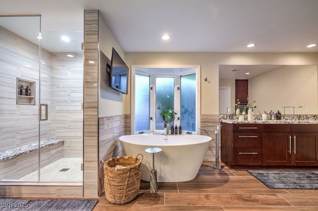 3269 South Torrey Pines Drive, Las Vegas, NV 89146