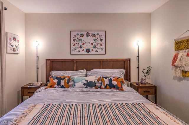 3269 South Torrey Pines Drive, Las Vegas, NV 89146