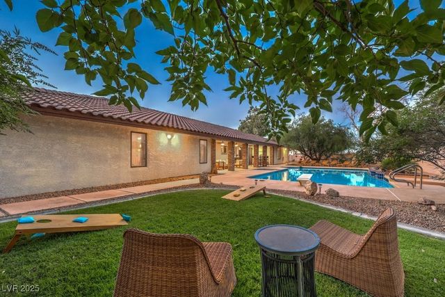 3269 South Torrey Pines Drive, Las Vegas, NV 89146