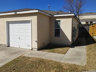 8017 MAVERICK CLIMB, San Antonio, TX 78250