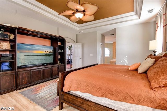 420 SE 32nd ST, Cape Coral, FL 33904