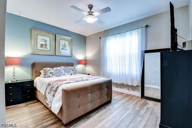 420 SE 32nd ST, Cape Coral, FL 33904