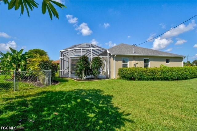 420 SE 32nd ST, Cape Coral, FL 33904
