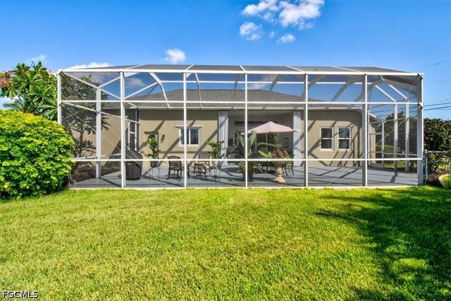 420 SE 32nd ST, Cape Coral, FL 33904