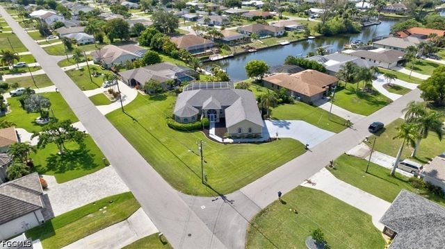 420 SE 32nd ST, Cape Coral, FL 33904