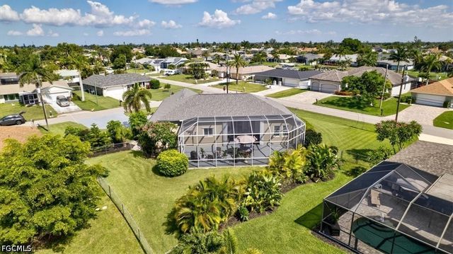 420 SE 32nd ST, Cape Coral, FL 33904