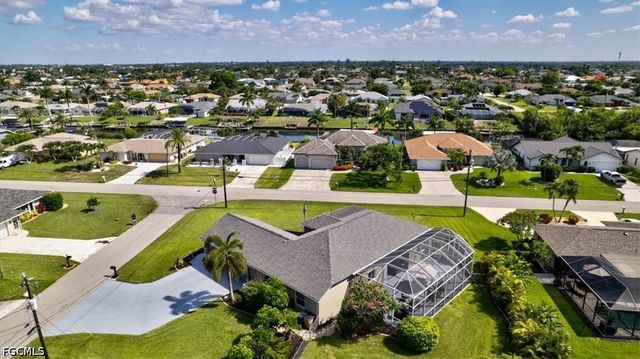 420 SE 32nd ST, Cape Coral, FL 33904
