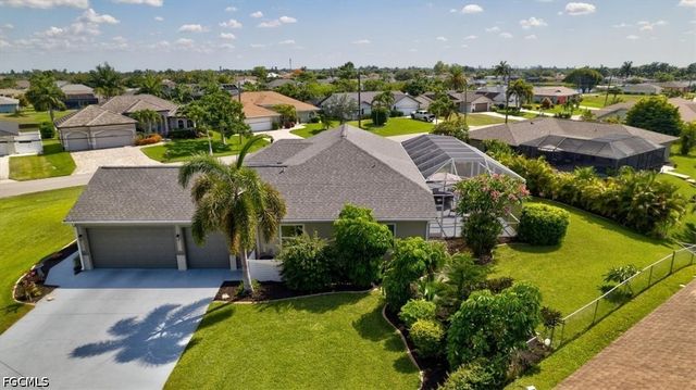 420 SE 32nd ST, Cape Coral, FL 33904