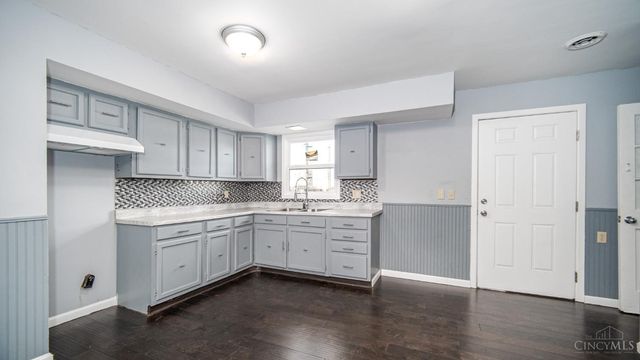 40 Greenwood Avenue, West Union, OH 45693
