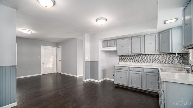 40 Greenwood Avenue, West Union, OH 45693