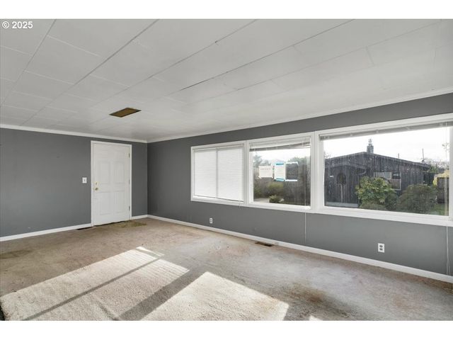 1110 6TH Ave, Seaside, OR 97138