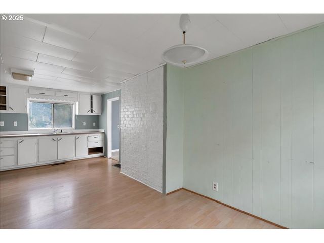 1110 6TH Ave, Seaside, OR 97138