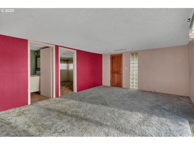 1110 6TH Ave, Seaside, OR 97138