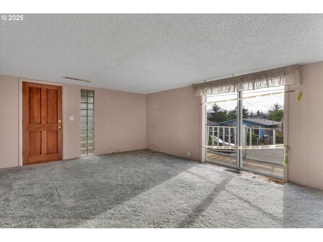 1110 6TH Ave, Seaside, OR 97138