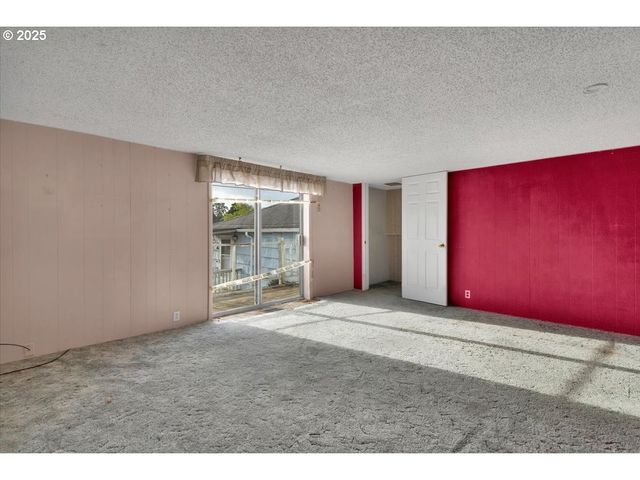 1110 6TH Ave, Seaside, OR 97138