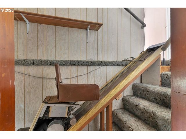 1110 6TH Ave, Seaside, OR 97138