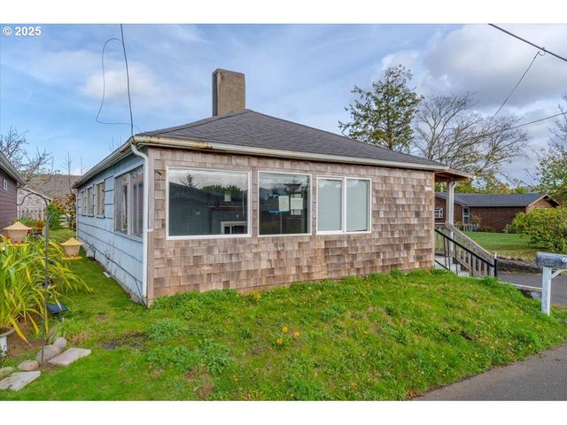 1110 6TH Ave, Seaside, OR 97138