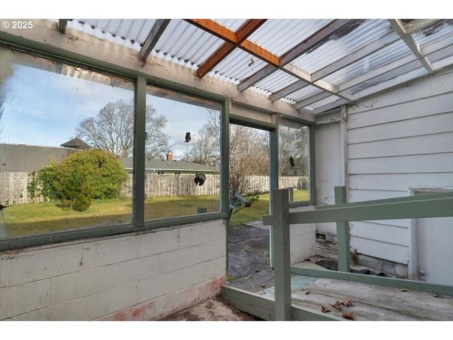 1110 6TH Ave, Seaside, OR 97138