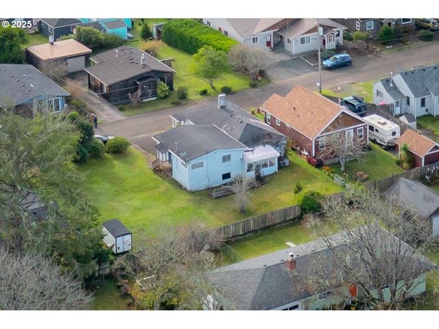1110 6TH Ave, Seaside, OR 97138