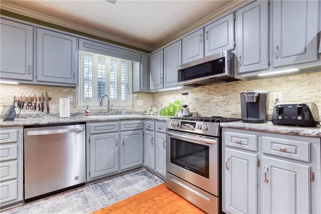 770 Hunters Lane, Loganville, GA 30052