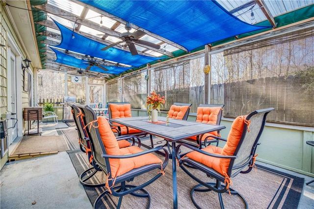 770 Hunters Lane, Loganville, GA 30052