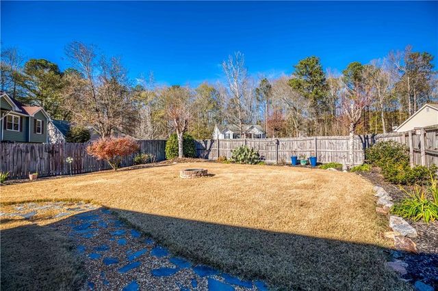 770 Hunters Lane, Loganville, GA 30052