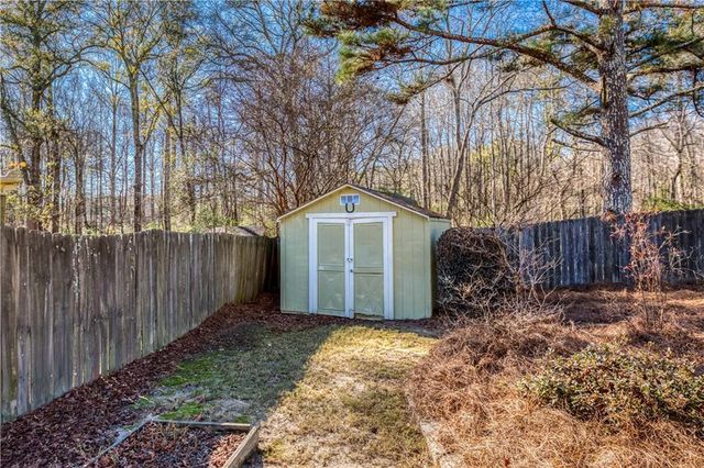 770 Hunters Lane, Loganville, GA 30052