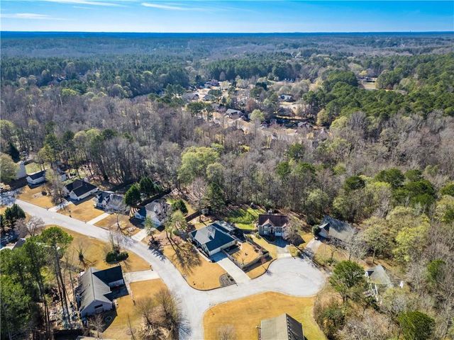 770 Hunters Lane, Loganville, GA 30052