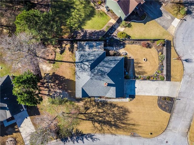 770 Hunters Lane, Loganville, GA 30052