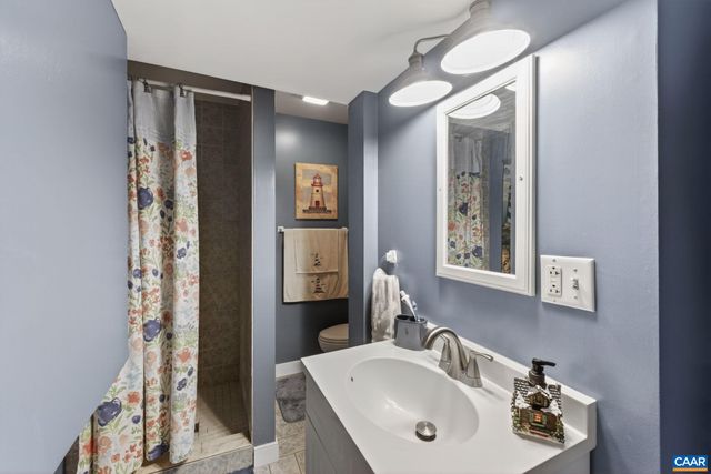 2607 BROWNS GAP TPKE, Charlottesville, VA 22901