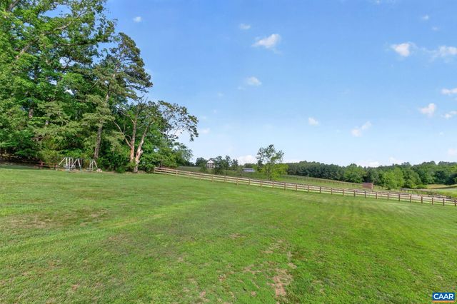 2607 BROWNS GAP TPKE, Charlottesville, VA 22901