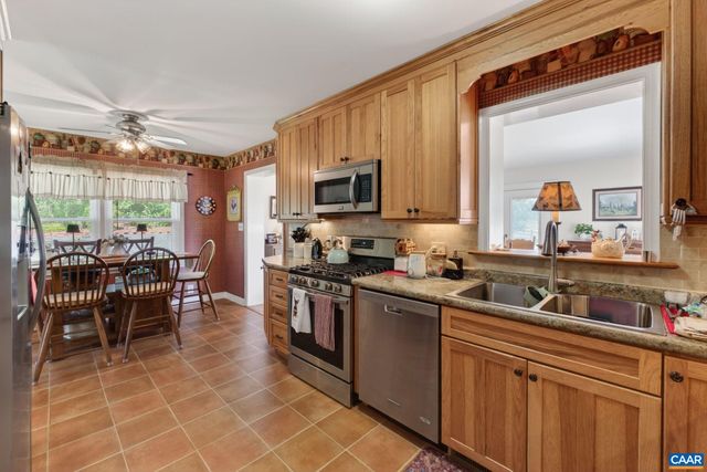 2607 BROWNS GAP TPKE, Charlottesville, VA 22901