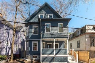 18 Sacramento Pl 2, Cambridge, MA 02138