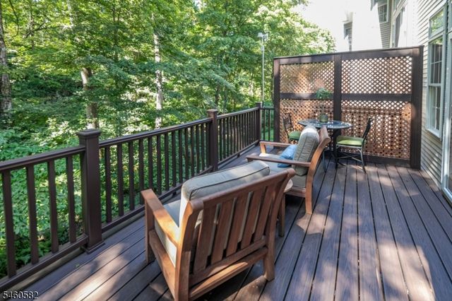 44 Rock Creek Woods Dr, Lambertville City, NJ 08530