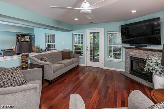 44 Rock Creek Woods Dr, Lambertville City, NJ 08530