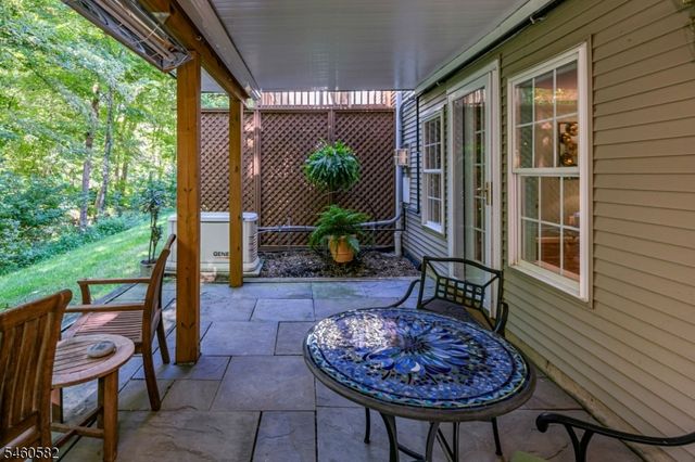 44 Rock Creek Woods Dr, Lambertville City, NJ 08530