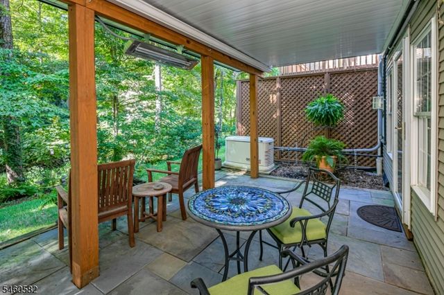 44 Rock Creek Woods Dr, Lambertville City, NJ 08530