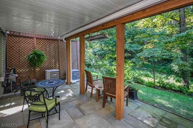 44 Rock Creek Woods Dr, Lambertville City, NJ 08530