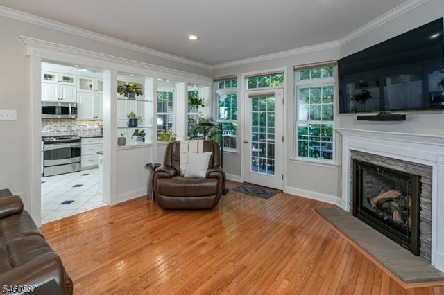 44 Rock Creek Woods Dr, Lambertville City, NJ 08530