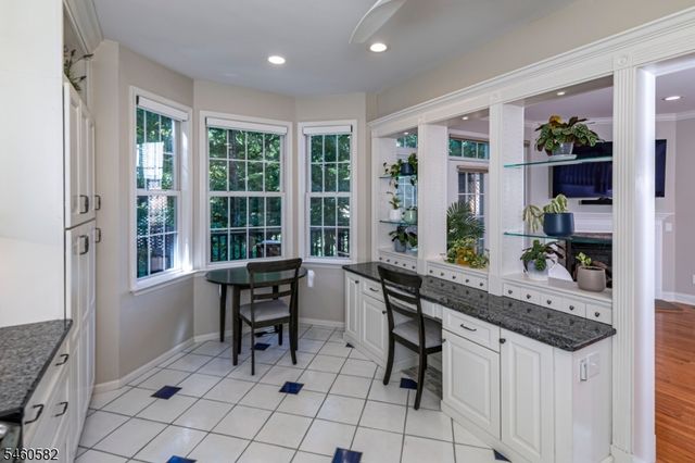 44 Rock Creek Woods Dr, Lambertville City, NJ 08530